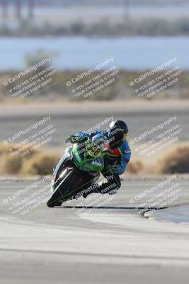 media/Dec-05-2025-CVMA Friday Practice (Fri) [[303bad9a84]]/4-Racer 4-Trackday 1/Session 2 (Turn 14)/